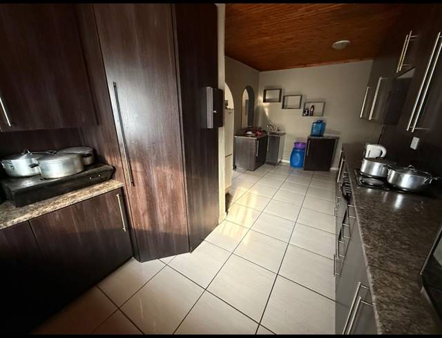 3 BEDROOM HOUSE FOR SALE IN VANDERBIJLPARK CW 5